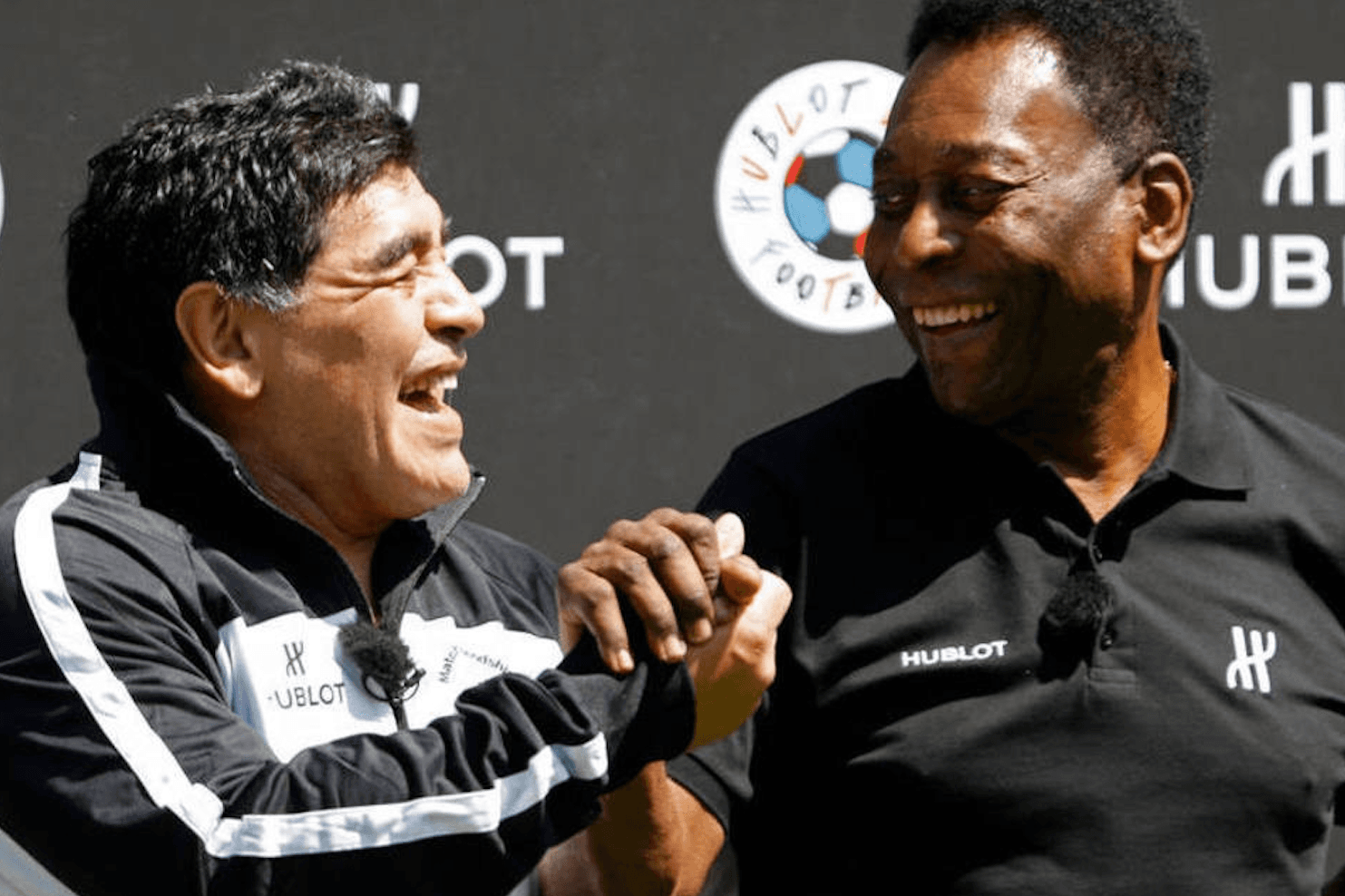 Maior jogador da história do Brasil faz homenagem para Diego Maradona