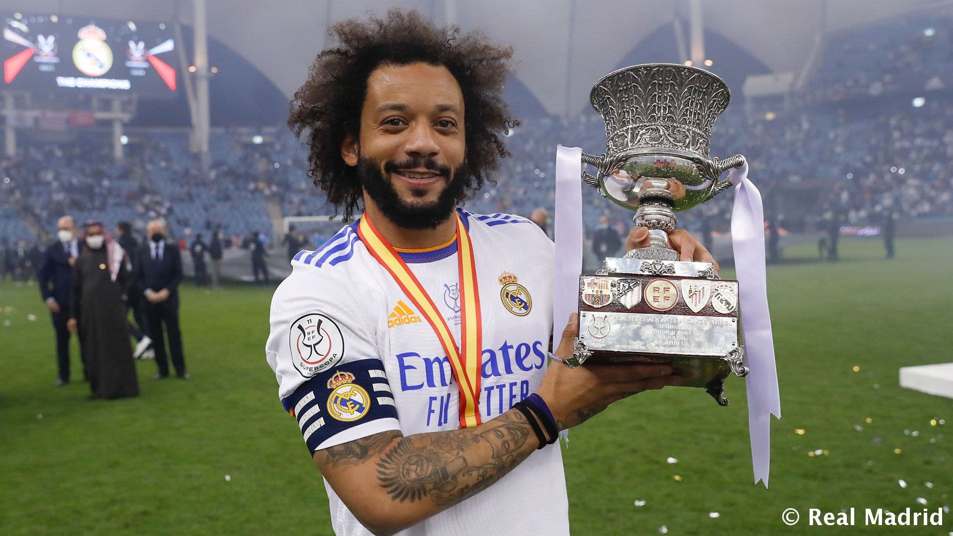 Marcelo conquistou seu 24º título desde que chegou ao Real Madrid. O extremo brasileiro tornou-se o jogador de futebol mais vencedor da história do clube branco.