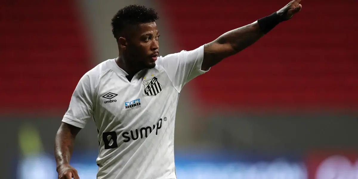 Marinho está há 42 dias sem jogar pelo Santos e revelou que poderia ter trocado o Peixe nesse período