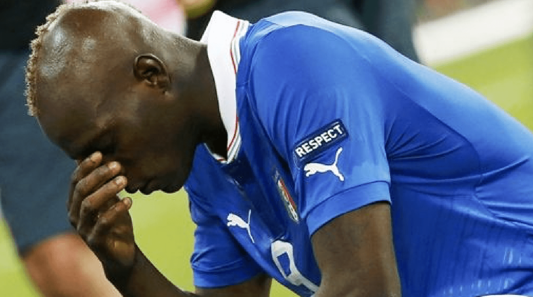 Mario Balotelli ficou sem time na Europa e agora terá que procurar um time de outro continente se quiser jogar este ano