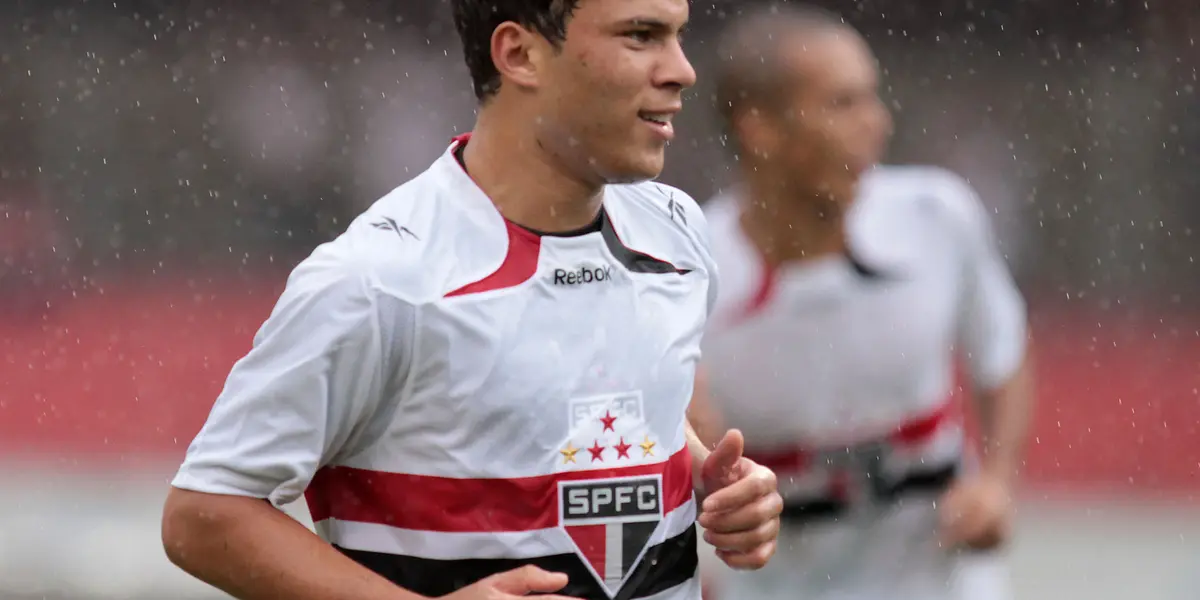 Marlos está há mais de nove anos longe do Brasil e estaria disposto a regressar ao seu país com o São Paulo na mira