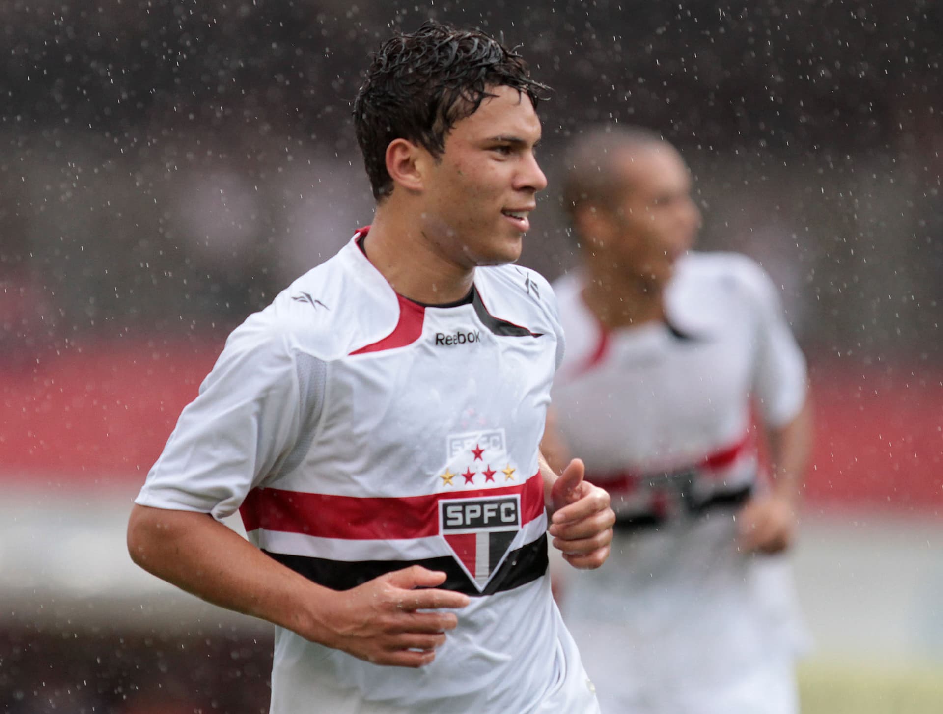 Marlos está há mais de nove anos longe do Brasil e estaria disposto a regressar ao seu país com o São Paulo na mira