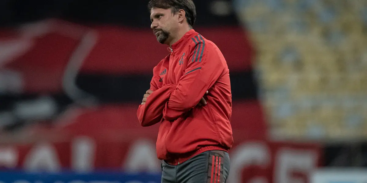 Mauricinho deixa o clube após ótimos trabalhos na base e experiência no profissional