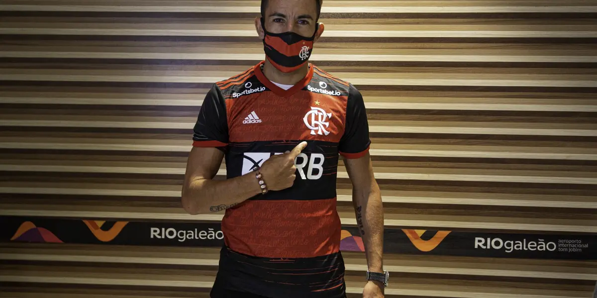 Maurício Isla, jogador do Flamengo, anunciou qual será o duelo desta terça-feira. Ele viverá sua estreia nas quadras chilenas em nível de clube