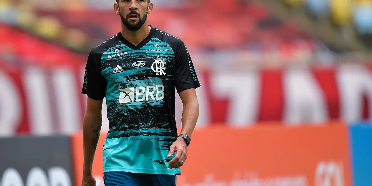 Maurício Isla vive drama pessoal