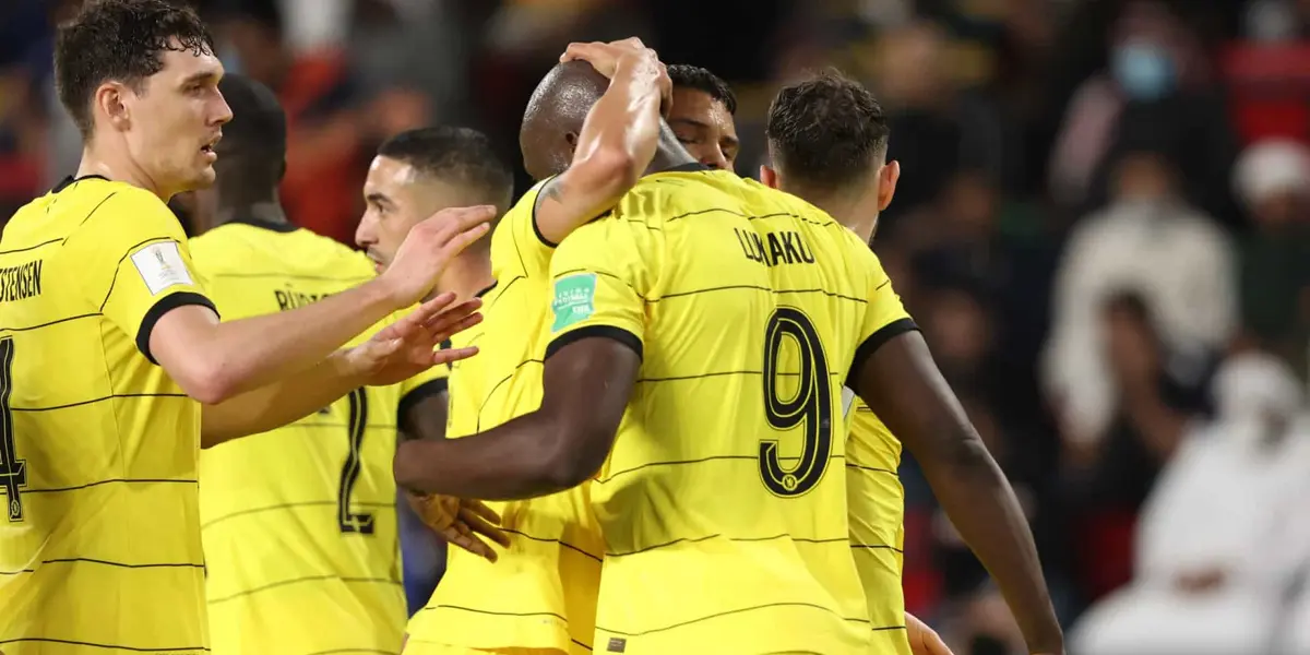 Meia do Chelsea fez questão de elogiar o Palmeiras e sua torcida