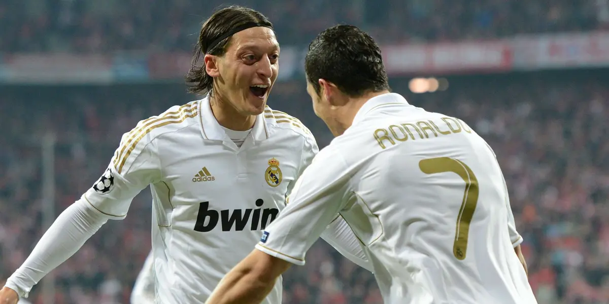 Meia Özil, ex-Real Meia, anunciou a sua aposentadoria do futebol aos 34 anos