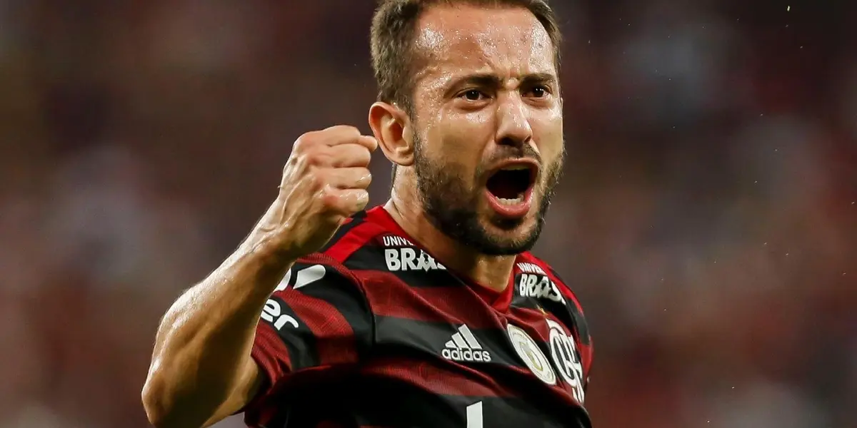 Meia vive péssima fase no Flamengo