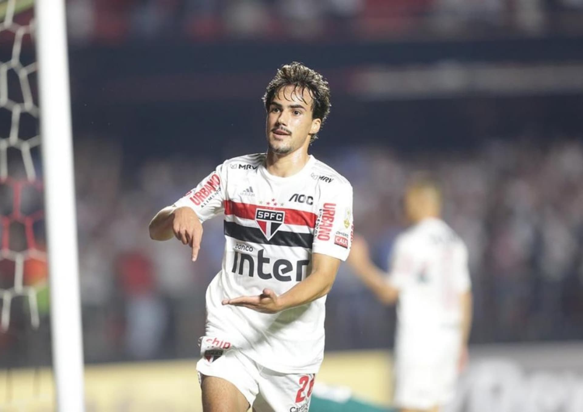 Meio-campista é muito pretendido pelo time ucrâniano