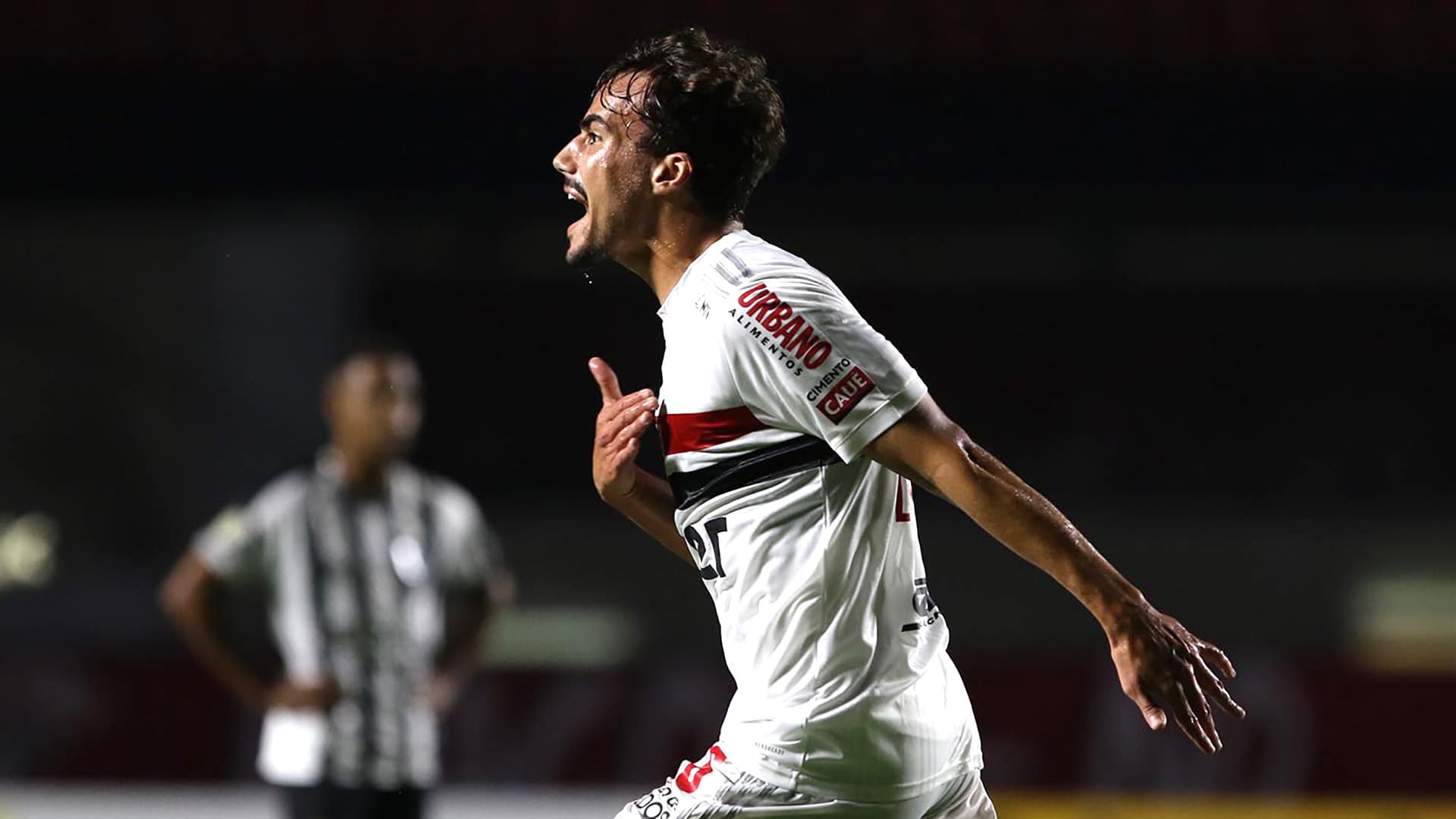 Meio-campista foi destaque na vitória do Tricolor sobre o Corinthains no Majestoso