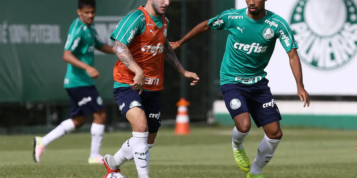 Meio-campista teve atuação apagada contra o Al Ahly