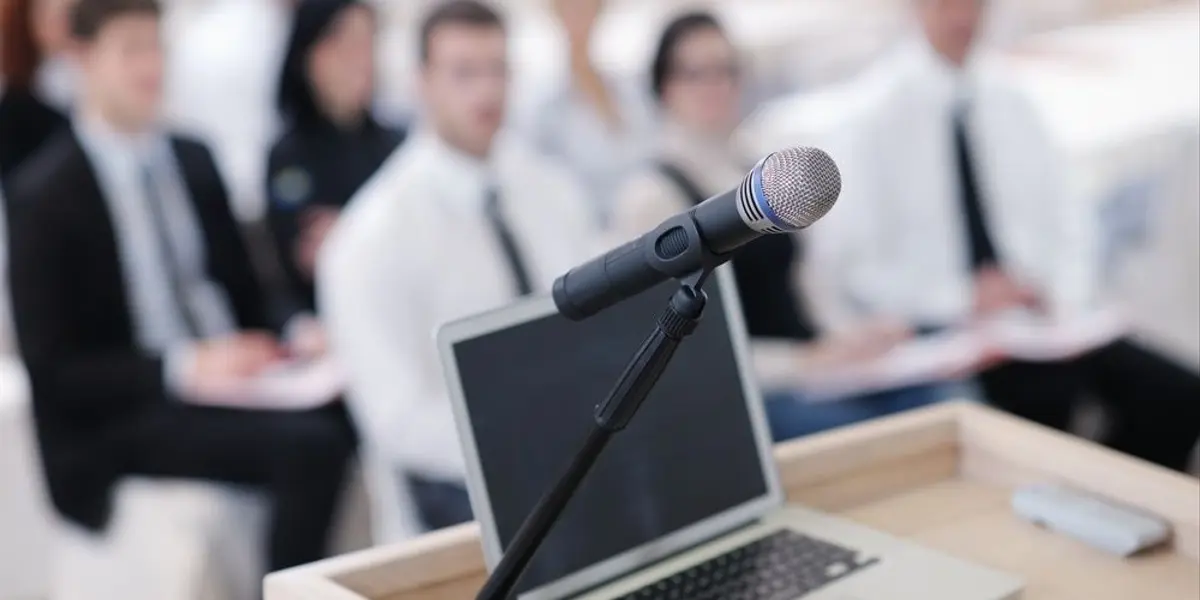 Melhor jogador do mundo em 2007 não descartou carreira de técnico