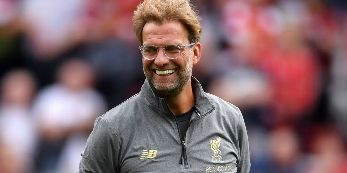 Melhor técnico do mundo pode tirar titular de Rogério Ceni