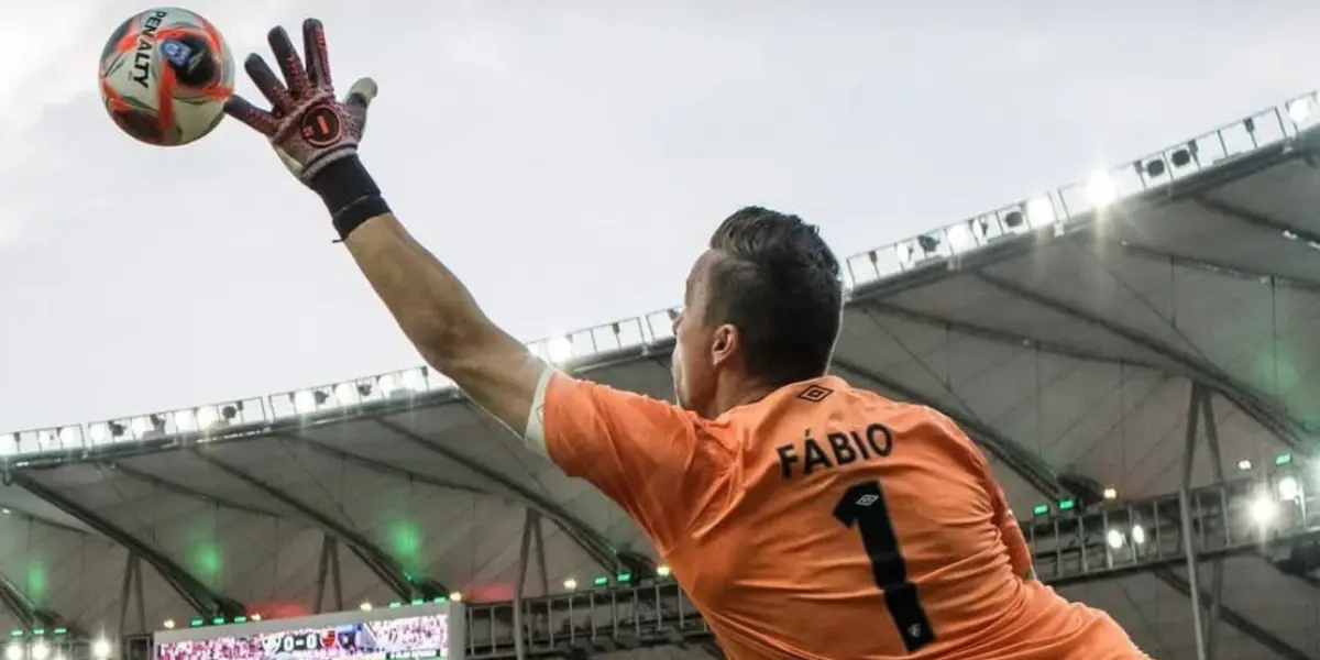 Mesmo com a idade avançada, Fábio segue se destacando no Flu