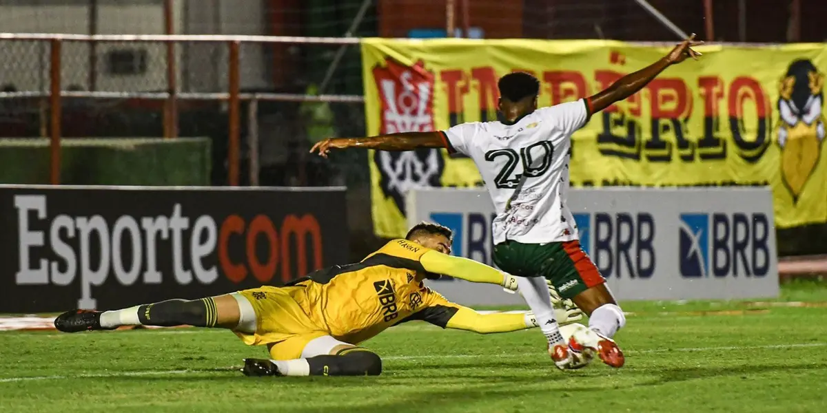 Mesmo com algumas críticas, goleiro do Flamengo recebe elogios do treinador da seleção olimpica