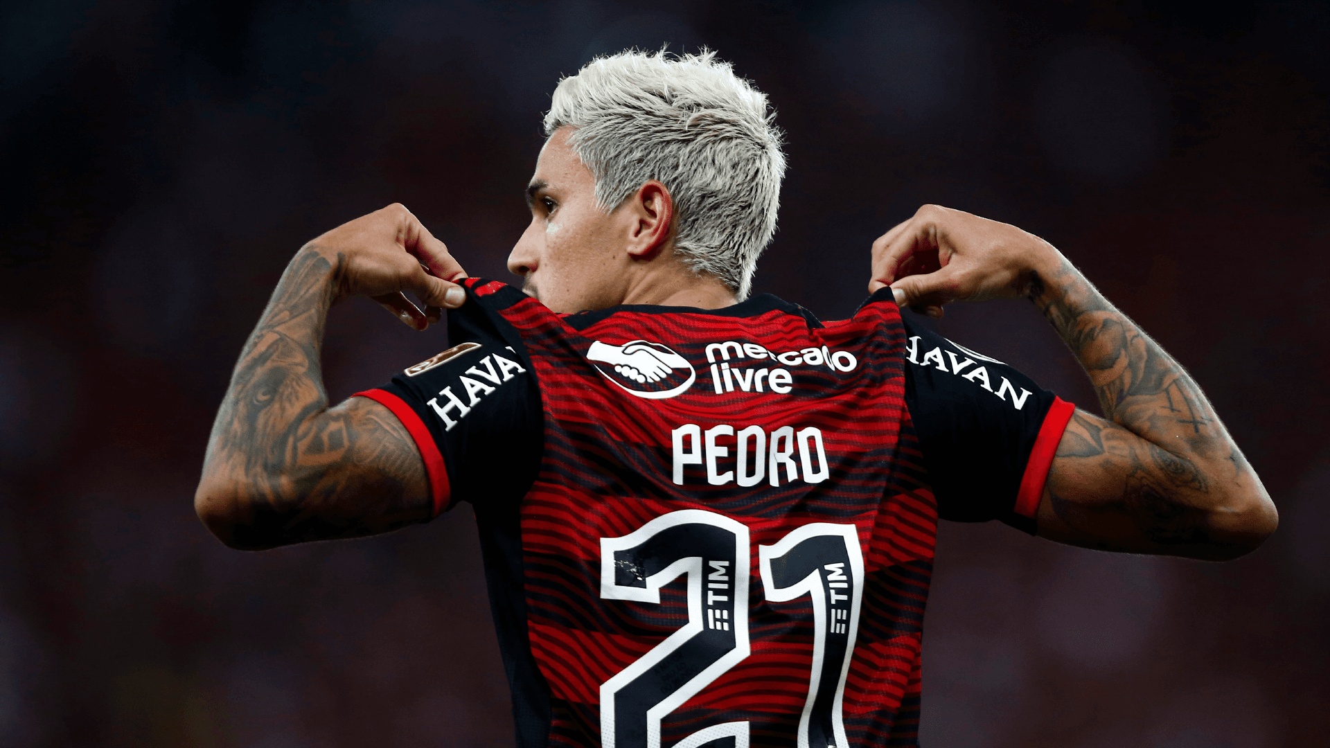 Mesmo com a derrota do Mengão na final, centroavante mostrou que pode seguir na Seleção Brasileira