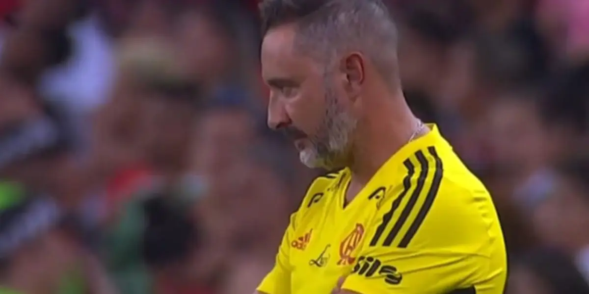 Mesmo com a pressão da torcida, o português pode continuar no Flamengo