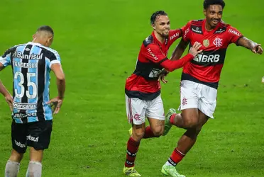Mesmo com salário milionário, Flamengo deseja manter Vitinho pelo menos até o fim do ano