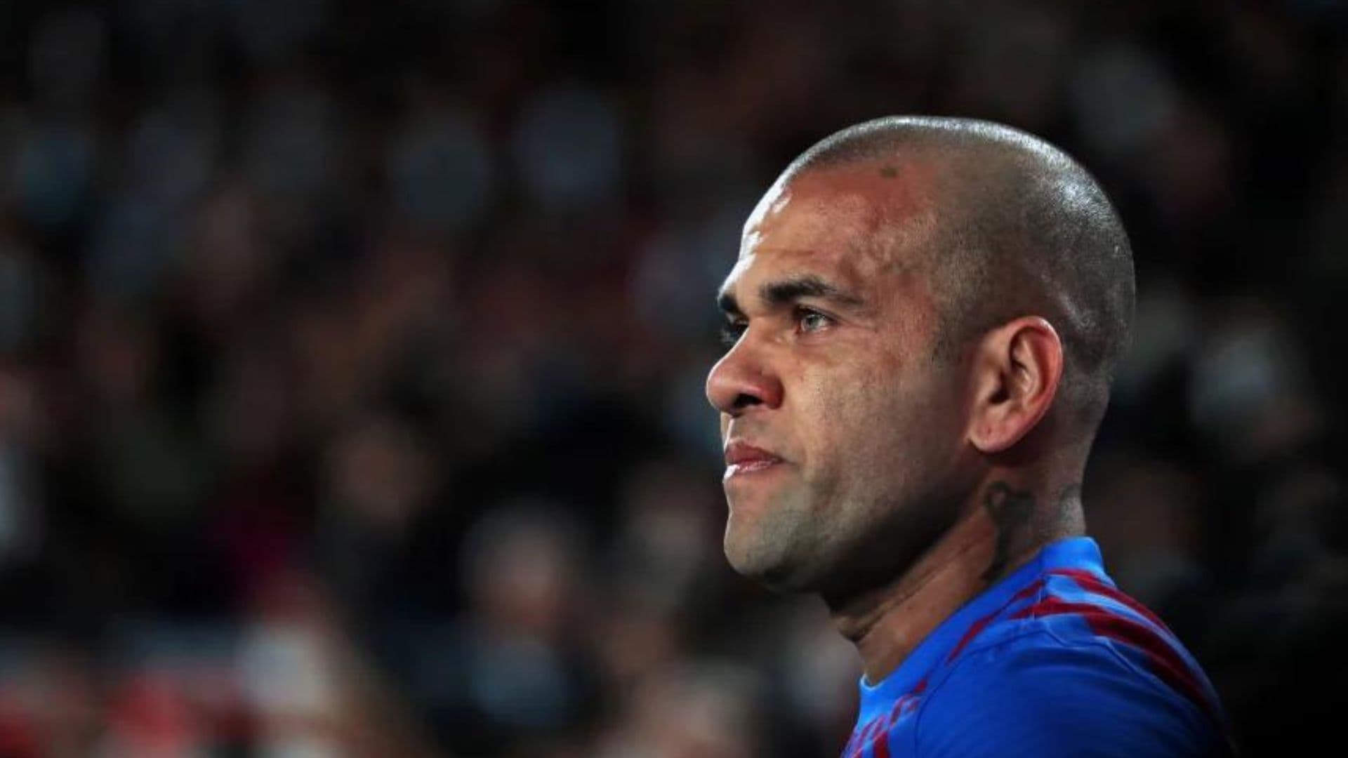Mesmo estando em uma acusação frequente de ter relações não consentidas com uma jovem em Barcelona, Daniel Alves acabou sendo elogiado por seus atos