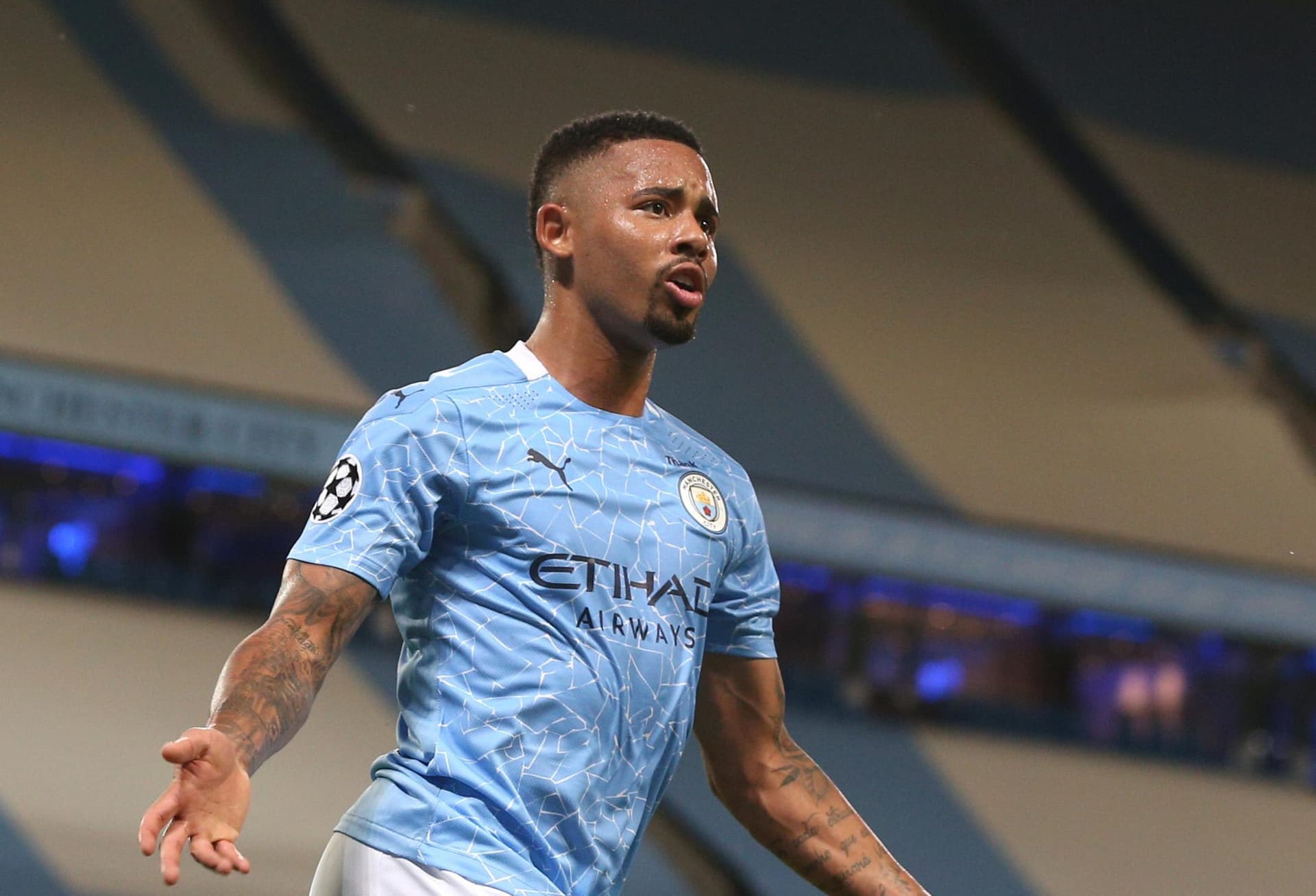 Milan também está atento ao centroavante