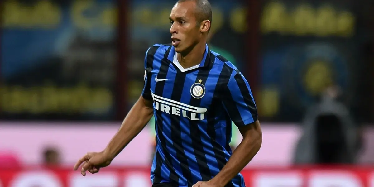 Miranda decidiu voltar ao clube onde jogou entre 2006 e 2011, ano em que foi transferido para o Atlético de Madrid