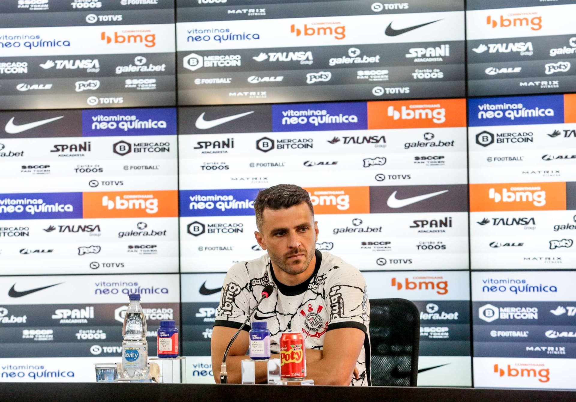 Moraes vestirá a camisa 18