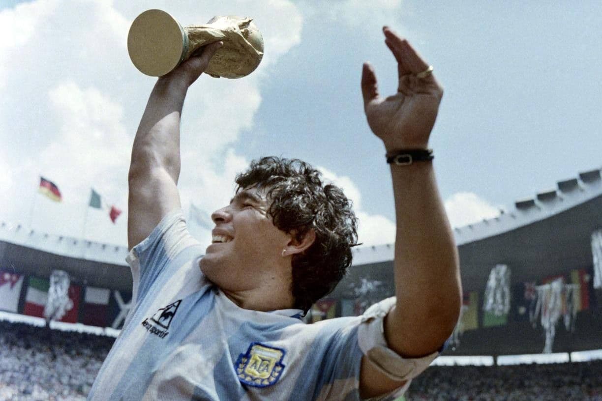 Morte do ídolo argentino ainda é investigada pela polícia sul-americana