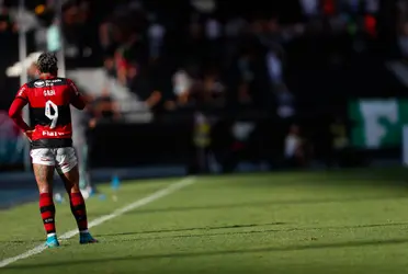 Na saída para o intervalo, torcedor tricolor teria chamado o camisa 9 do Flamengo de "macaco"