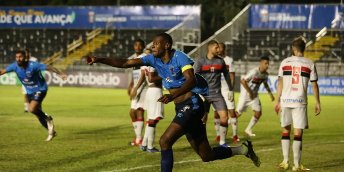 Na sua primeira participação, Azuriz espera continuar a fazer história