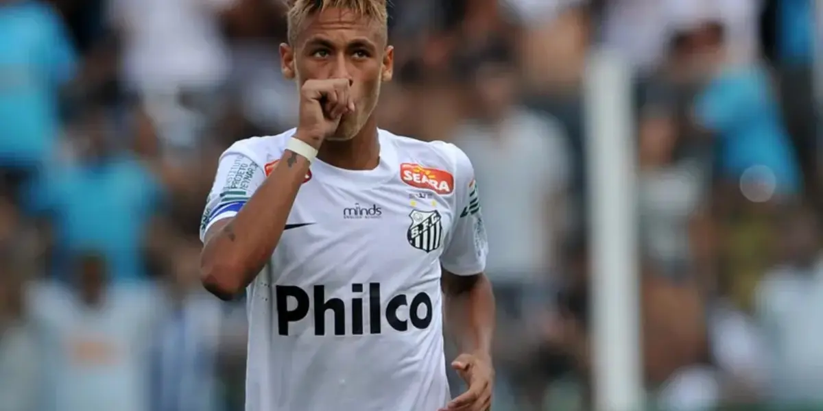 Neymar conquistou seis títulos pelo Santos e foi um dos últimos jogadores da América do Sul a figurar entre os 10 melhores do mundo. (Foto: Ivan Storti/Lancepress!)