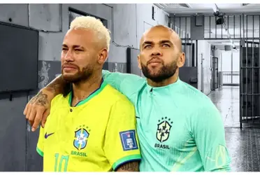 Neymar e Dani Alves com a camisa da Seleção Brasileira