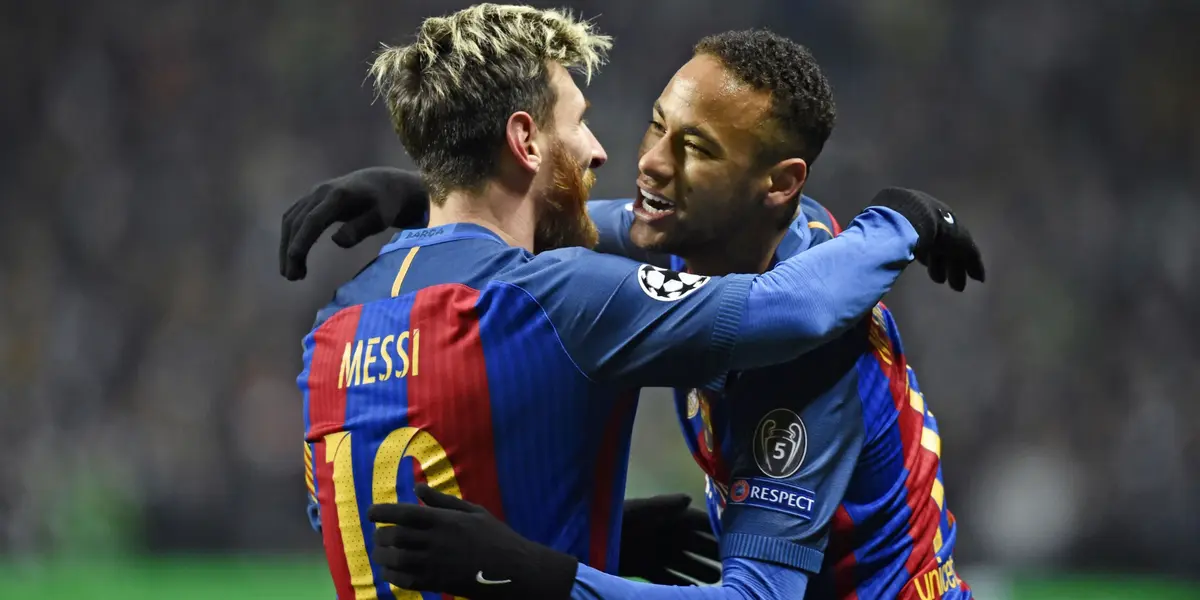 Neymar e Messi se tornaram grandes amigos no Barcelona e também jogaram juntos no PSG