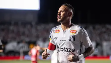 Neymar fala sobre as provocações da torcida (Foto: Santos)