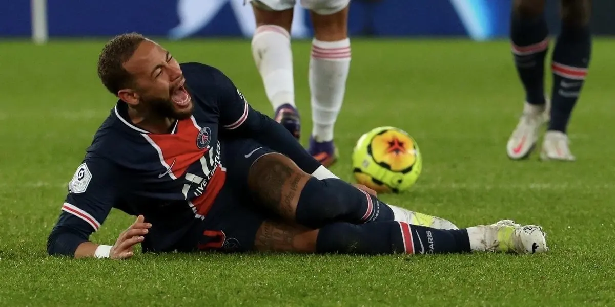 Neymar ficou fora de jogo do PSG pela Liga dos Campeões por lesão