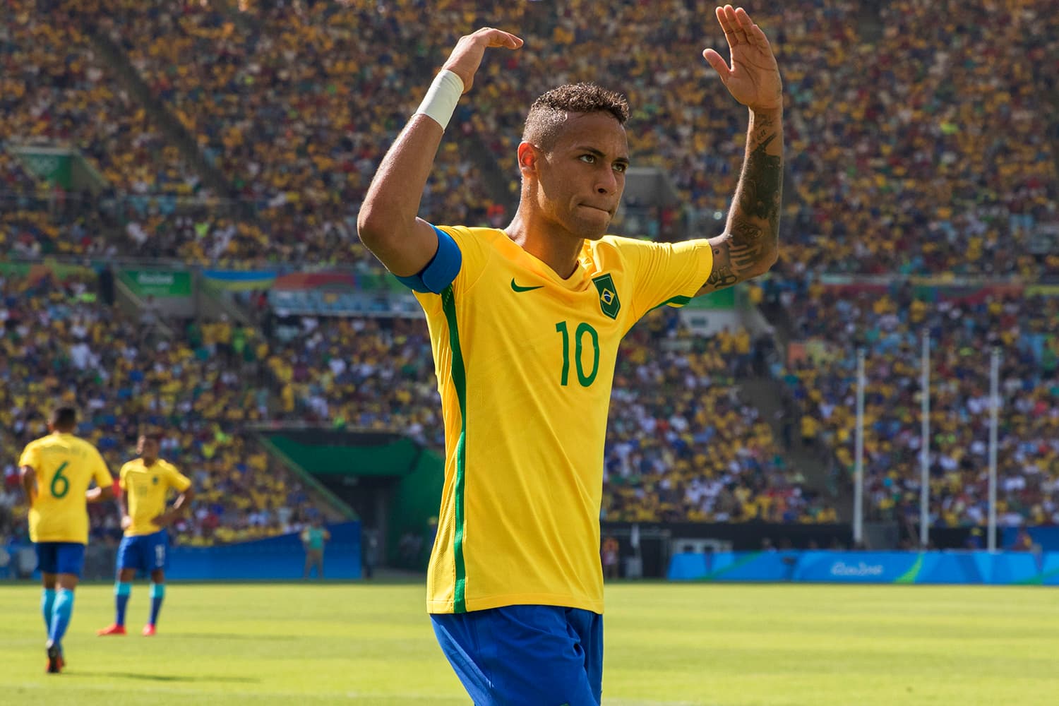 Neymar ganha homenagem inédita no Estádio do Maracanã e divide torcedores nas redes sociais