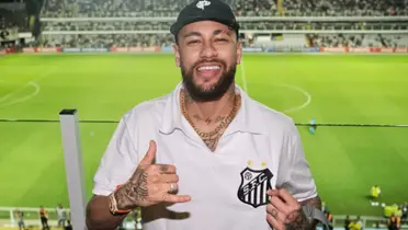 Neymar Jr assistindo partido do Santos. Foto: Divulgação/Santos