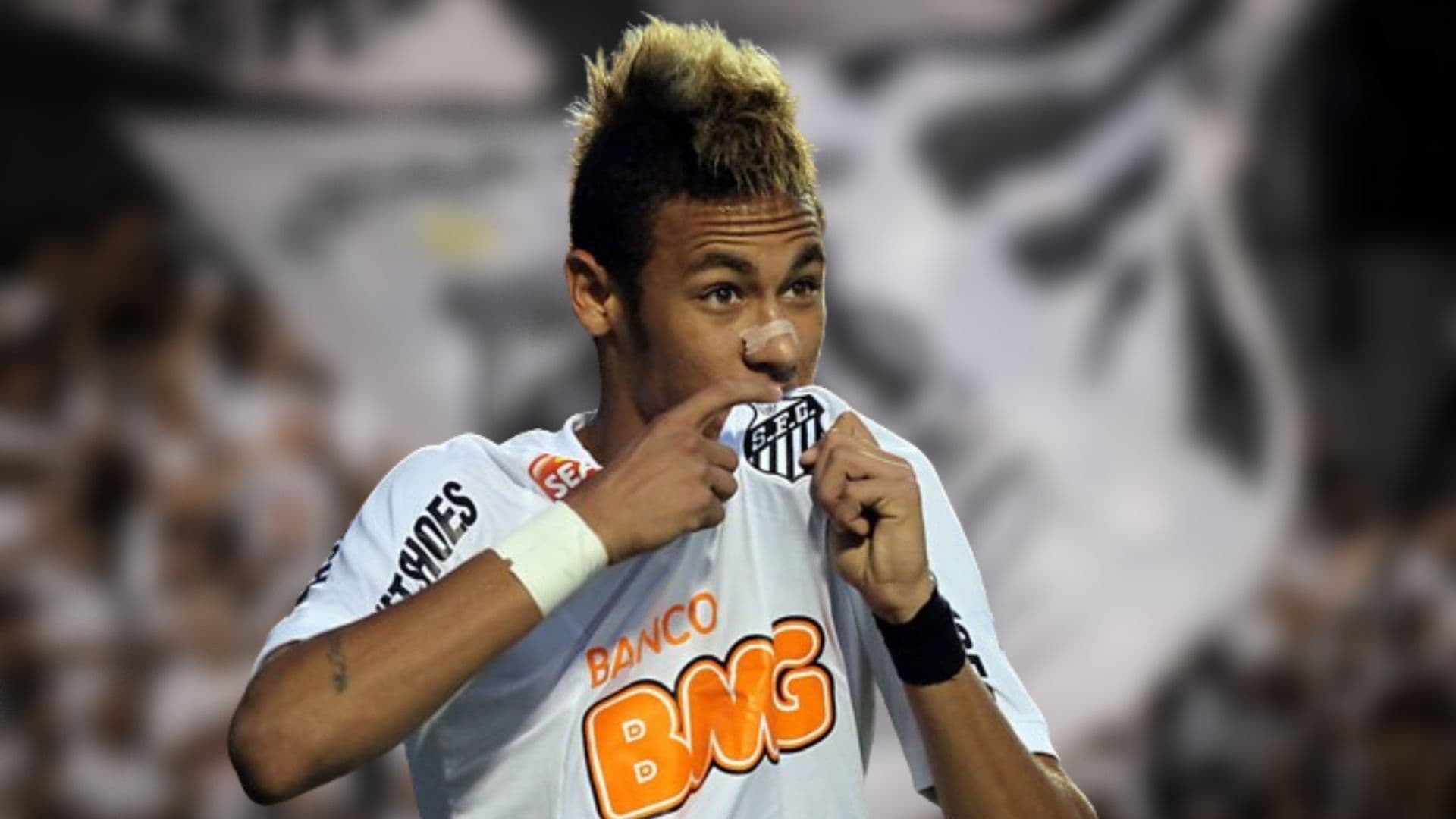 Neymar Júnior vai assistir Santos x Corinthians na Vila Belmiro