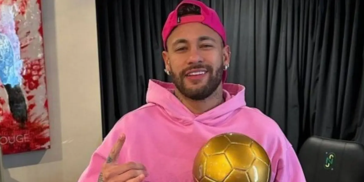 Neymar recebeu um prêmio pela apresentação que fez no ano de 2022