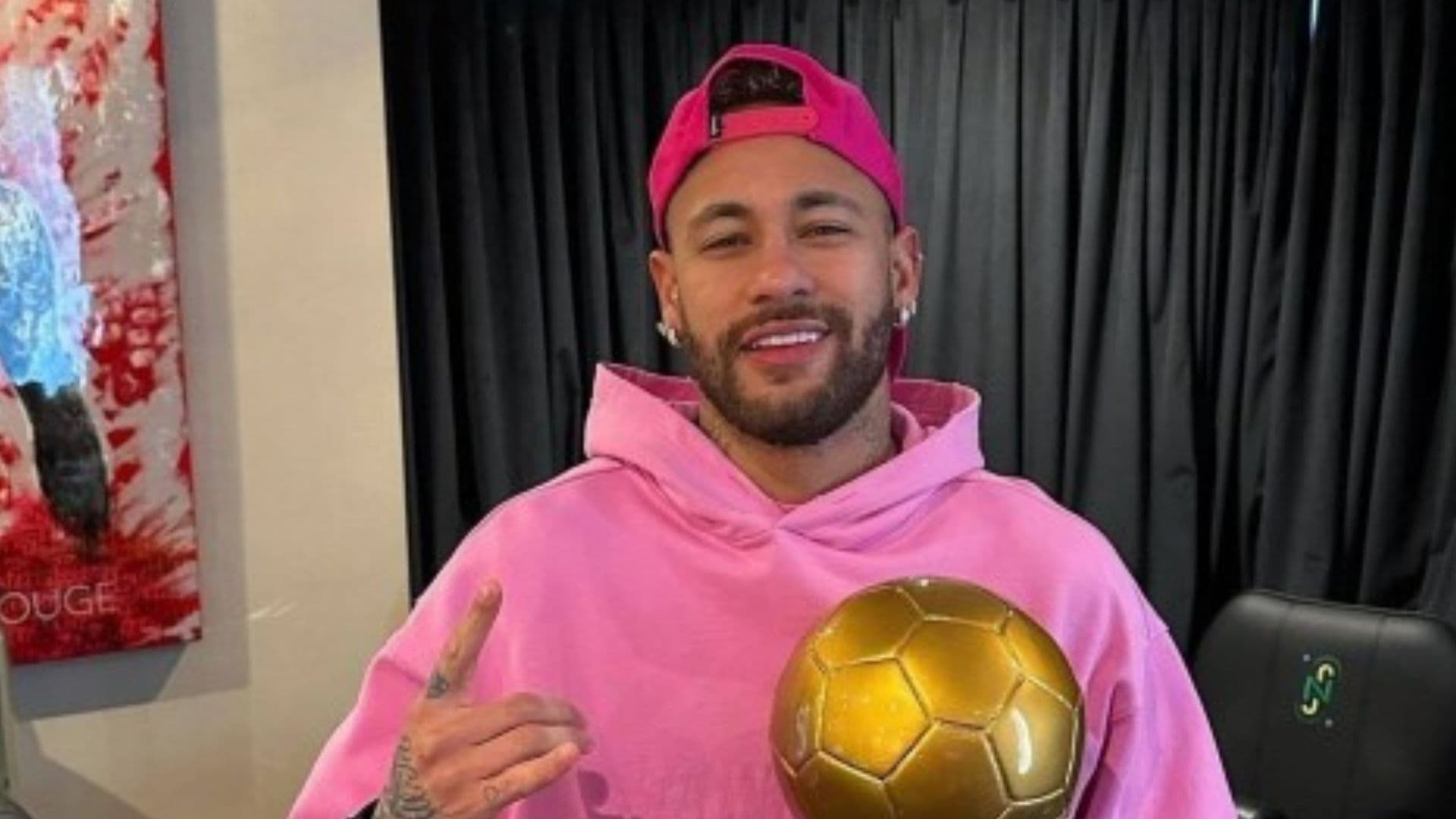 Neymar recebeu um prêmio pela apresentação que fez no ano de 2022