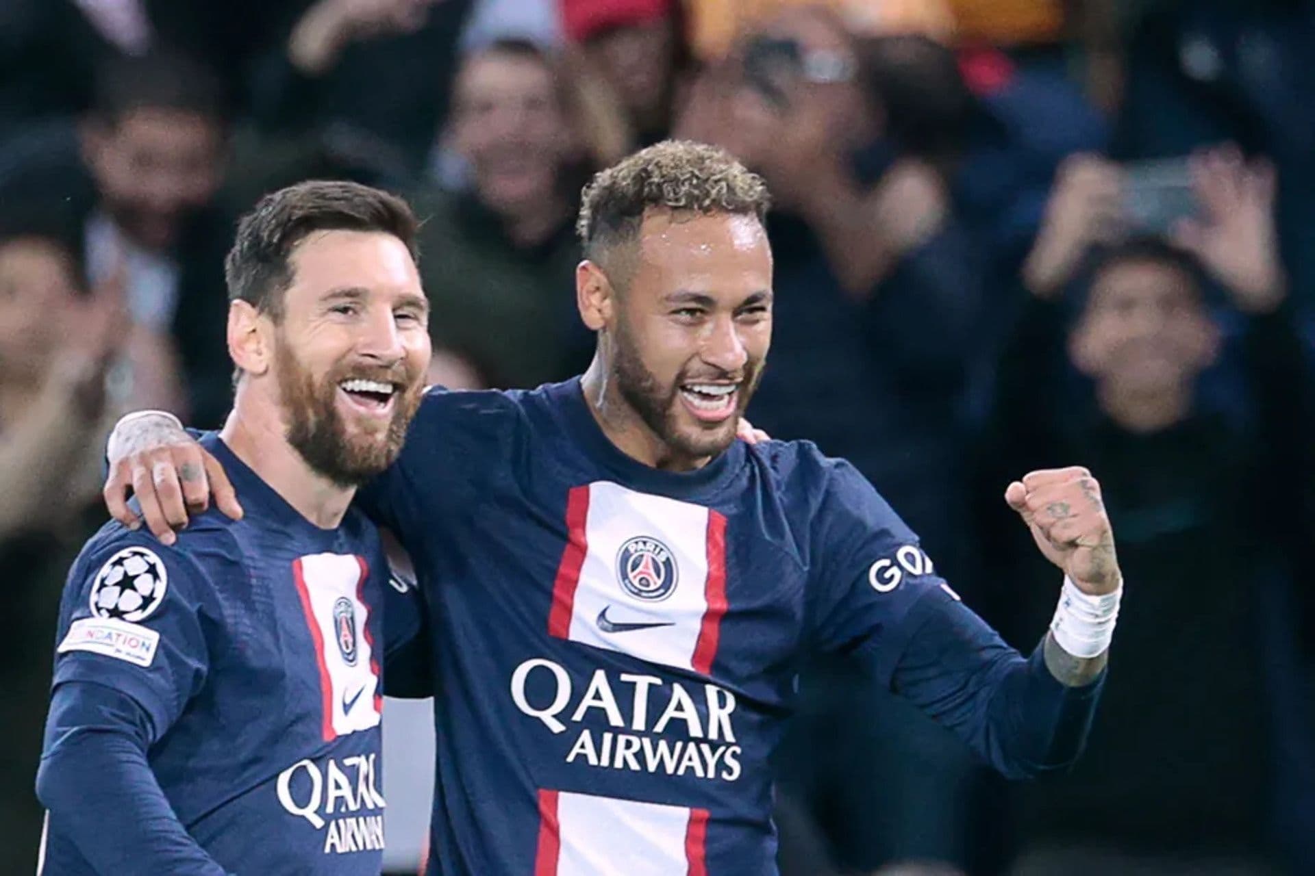 Neymar, uma das estrelas do futebol mundial, é conhecido não apenas por seu talento em campo, mas também por sua paixão por carros luxuosos