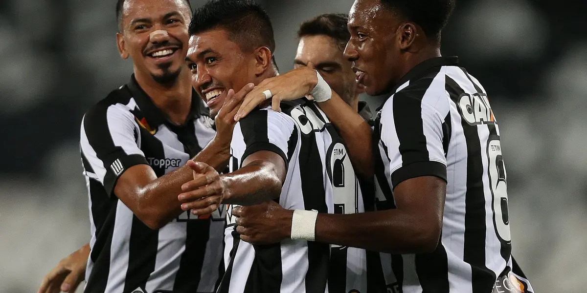 No último sábado, no estádio Nilton Santos, o Botafogo venceu o São Paulo por 2 a 1 em um jogo movimentado e com grandes oportunidades