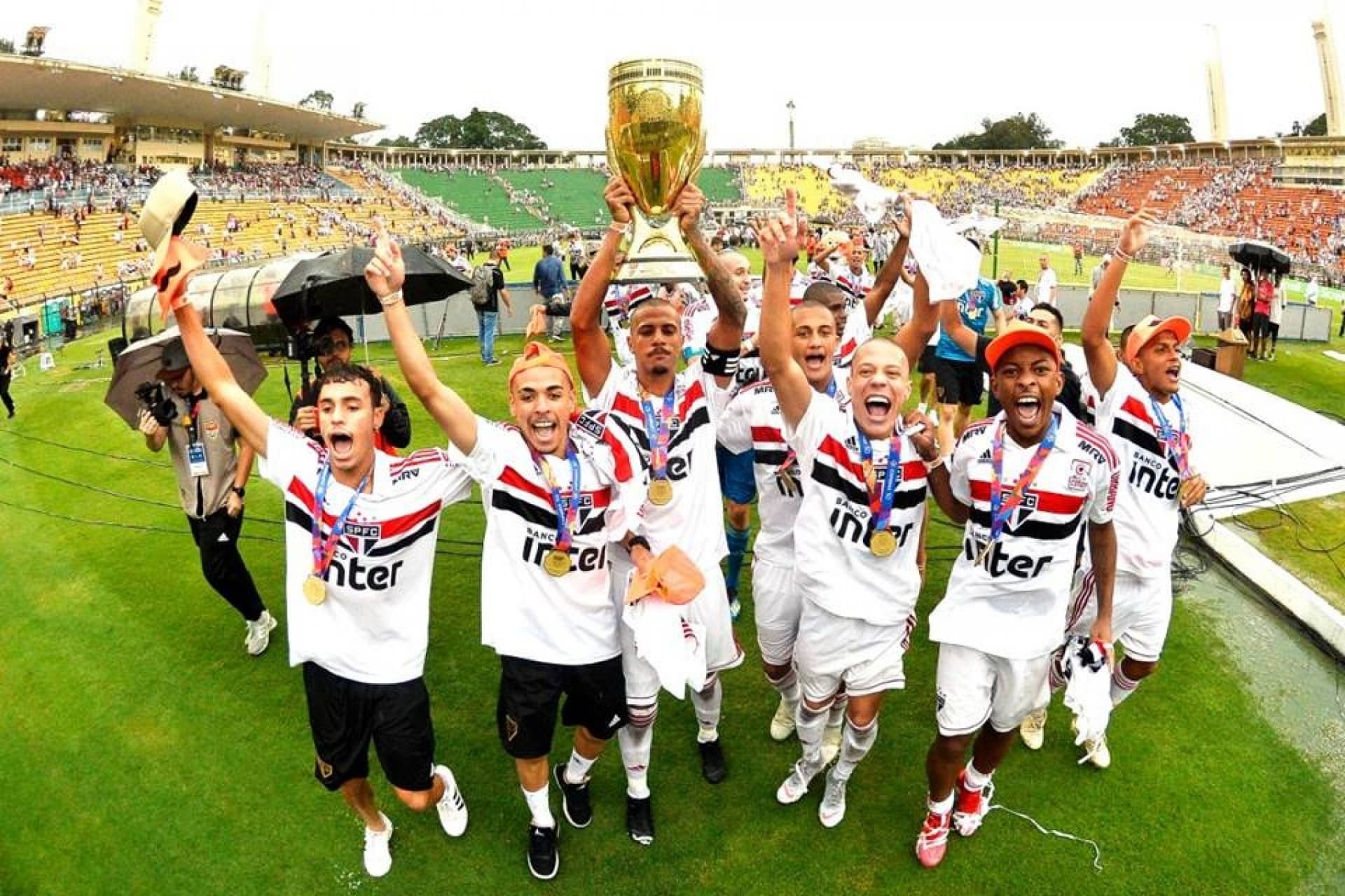 Noite de quinta-feira serviu para definir os últimos clubes que seguem no maior e mais tradicional campeonato de base do futebol nacional