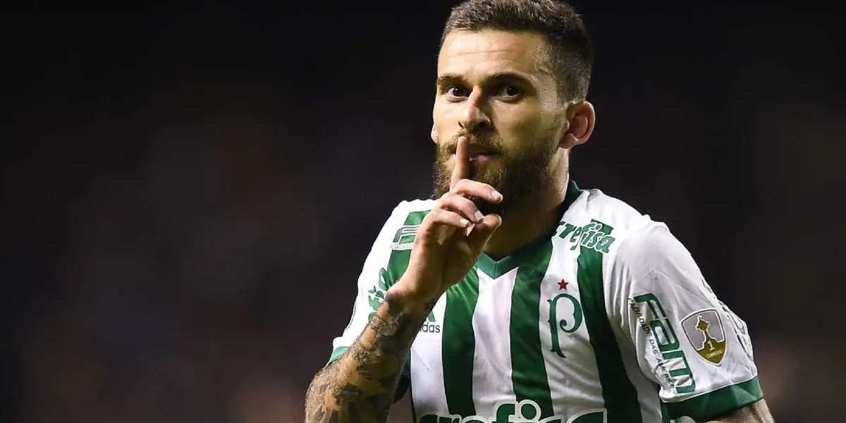 Nos últimos ano o clube se notabilizou por trazer nomes que ajudaram na conquistas de títulos importantes, como Brasileirão, Libertadores e Copa do Brasil, mas também teve alguns nomes que a torcida do Palmeiras nem gosta de lembrar