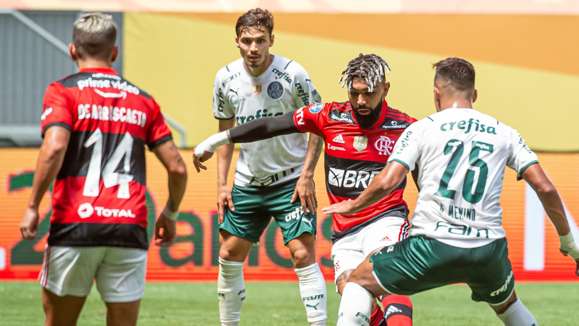 Novo calendário da CBF e sorteio do Mundial de Clubes da FIFA definirão os futuros de Flamengo e Palmeiras