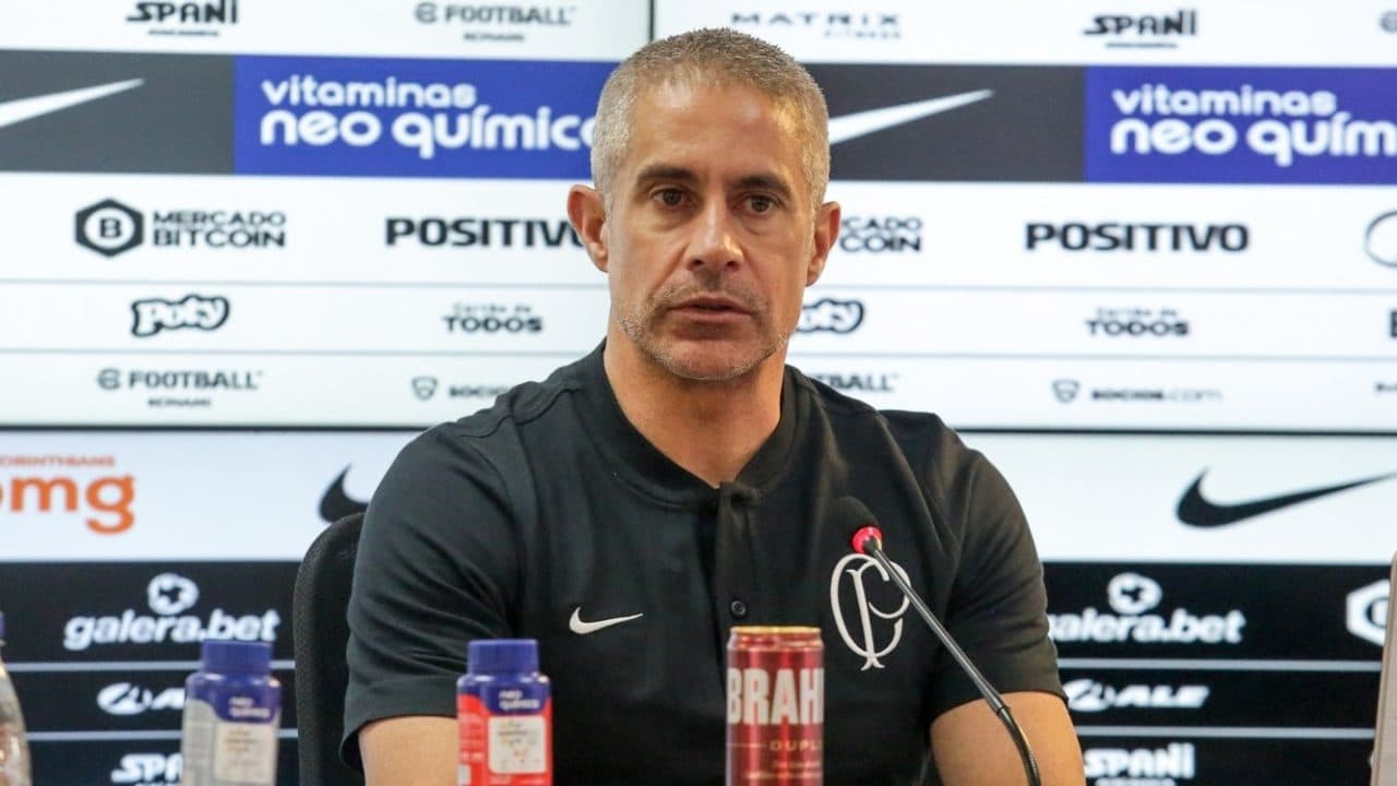 Novo dono do Cruzeiro está encantado com trabalho do técnico do Timão