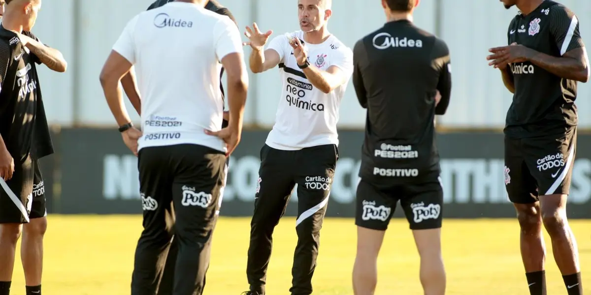Novo técnico do Corinthians, Sylvinho assume o Timão no Brasileirão