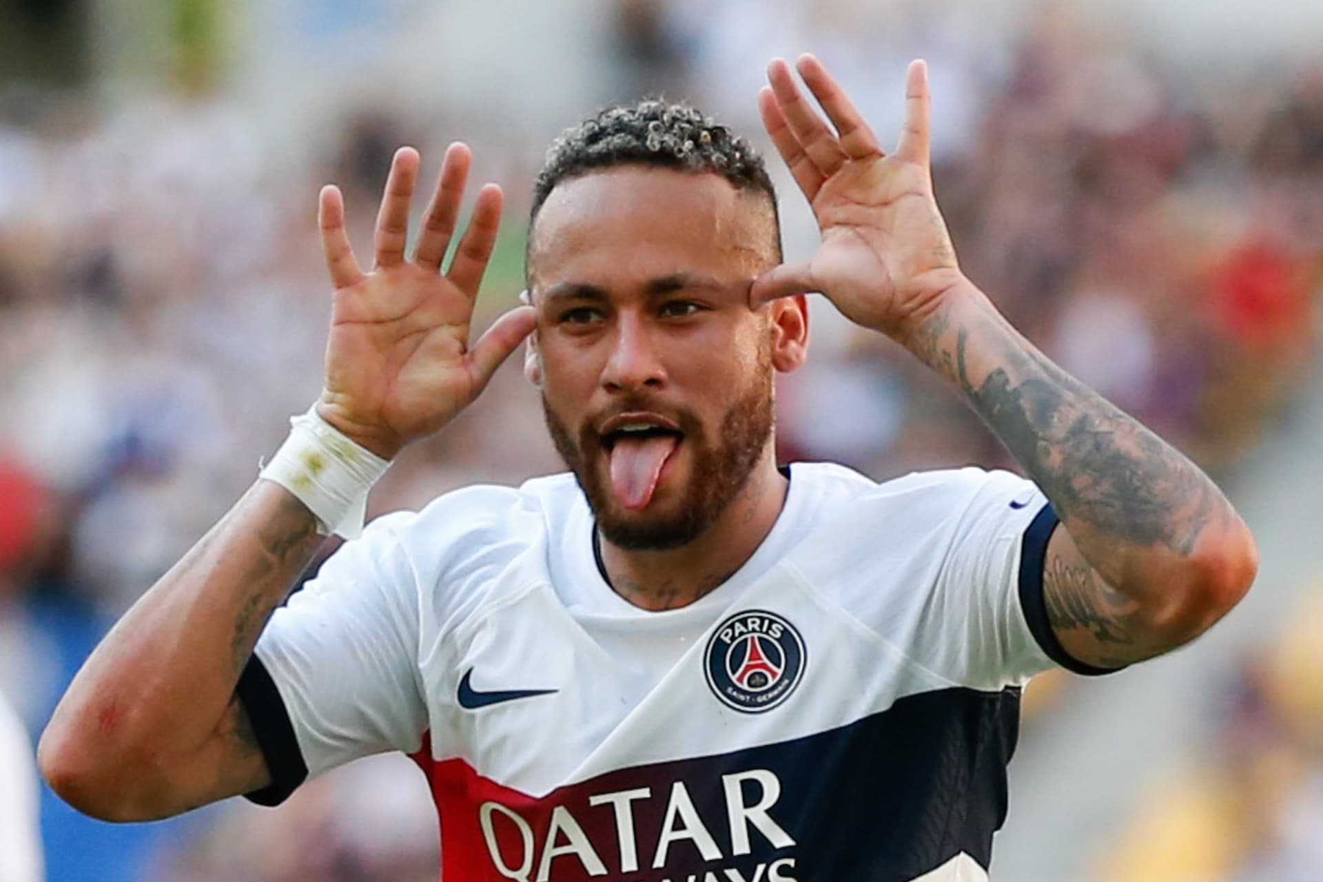 O Al-Hilal, da Arábia Saudita, é outro possível destino de Neymar. Segundo a CBS, emissora americana de notícias, o clube árabe está disposto a pagar rios de dinheiro para o jogador