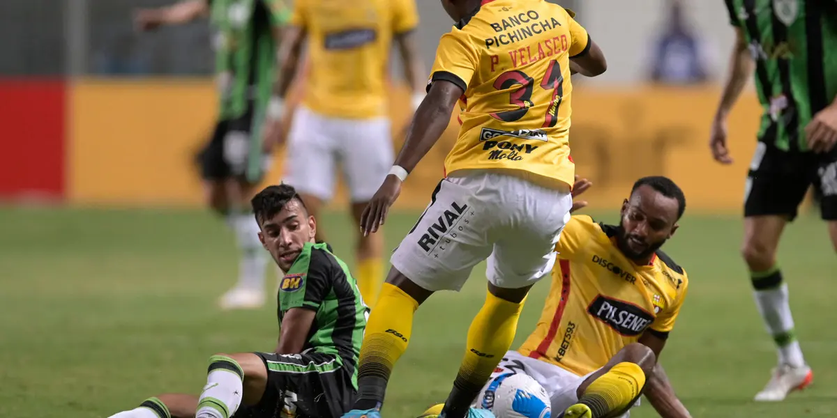O América Mineiro derrotou o Barcelona SC do Equador nos pênaltis e entrou na fase de grupos da Copa Libertadores pela primeira vez em sua história.