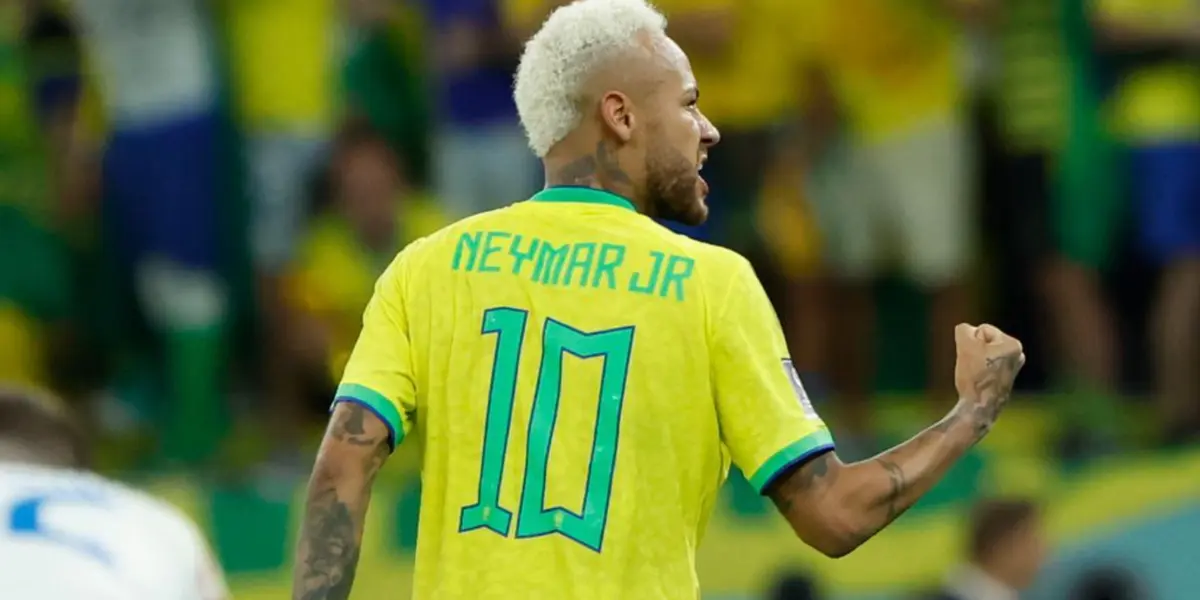 O atacante brasileiro sofreu uma lesão grave há um ano