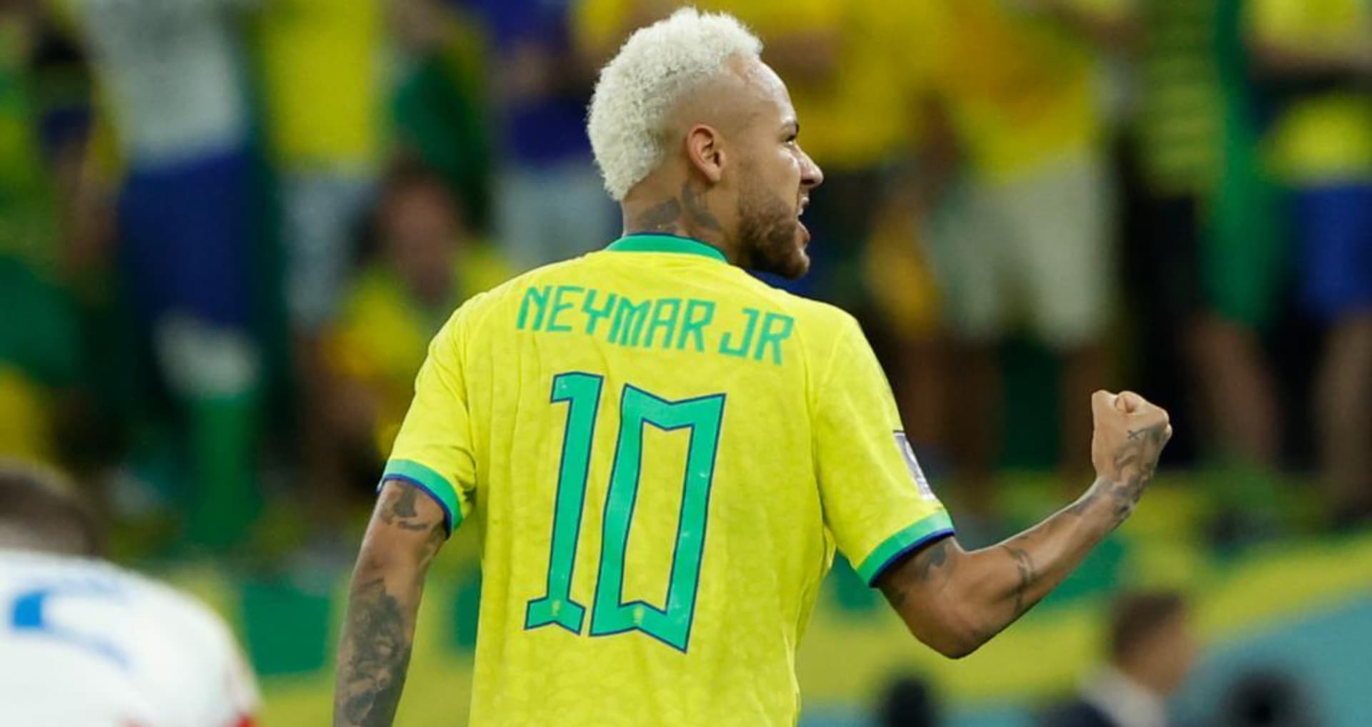 O atacante brasileiro sofreu uma lesão grave há um ano